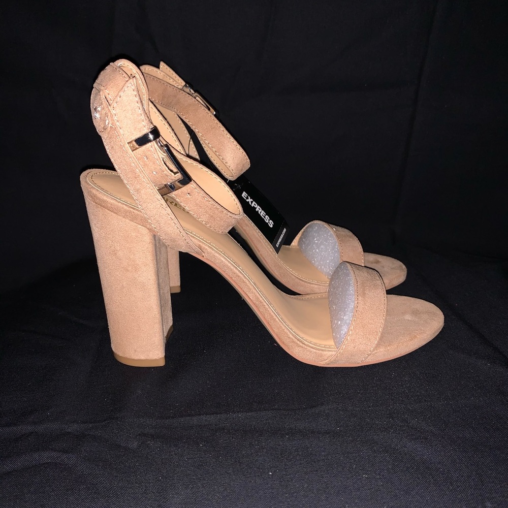 Essex Heels